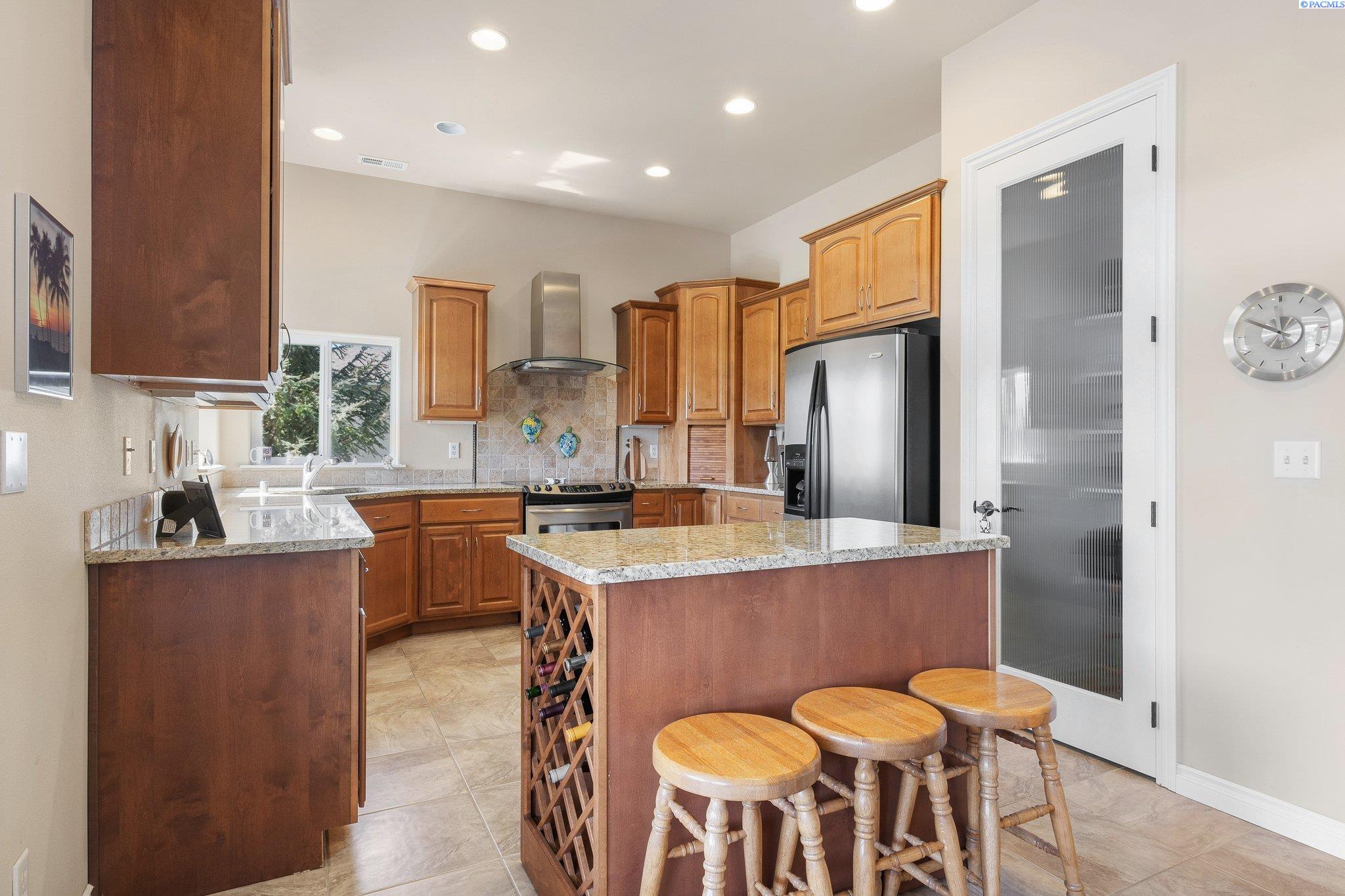 100013 E Brandon Dr