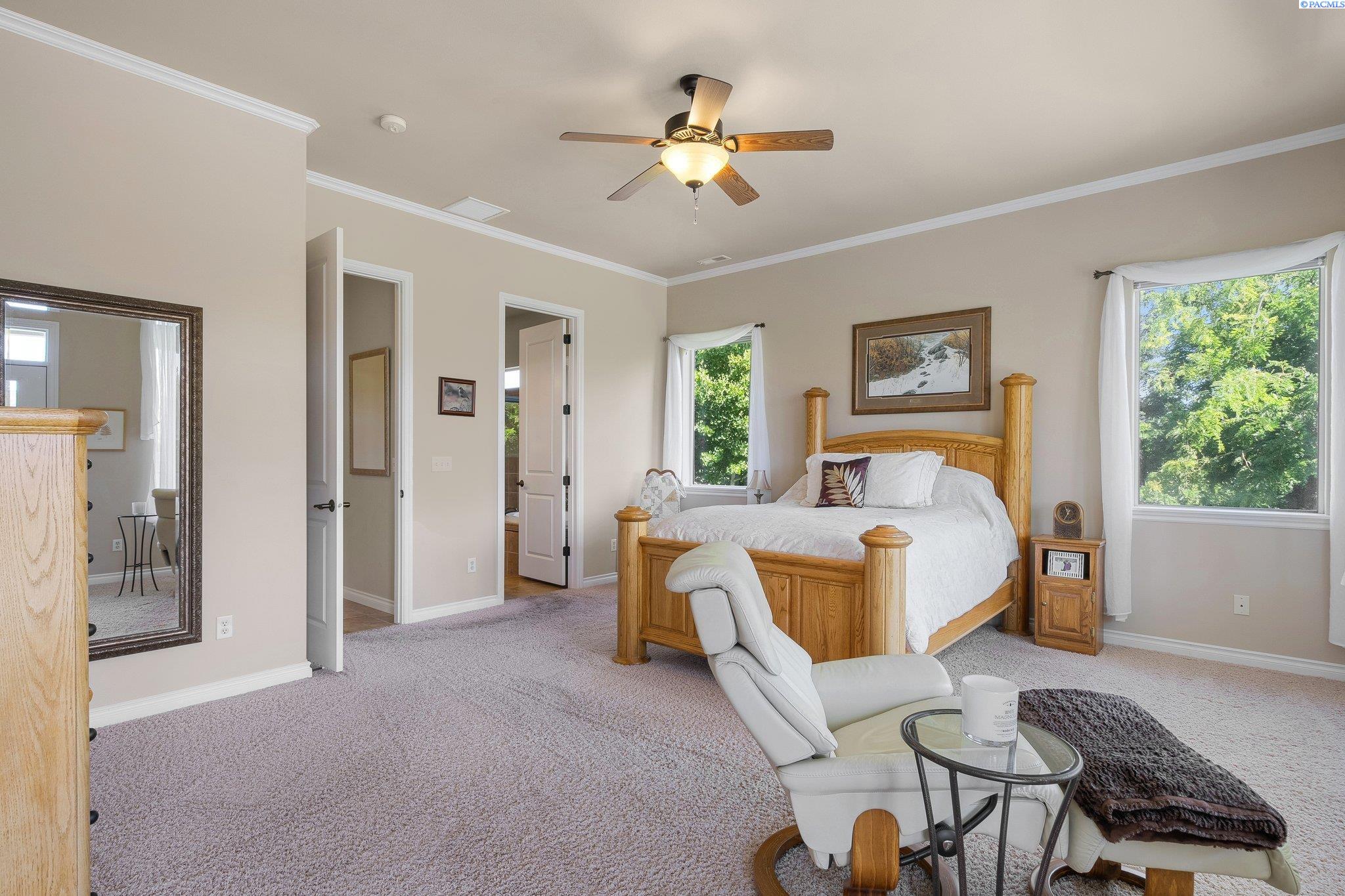 100013 E Brandon Dr