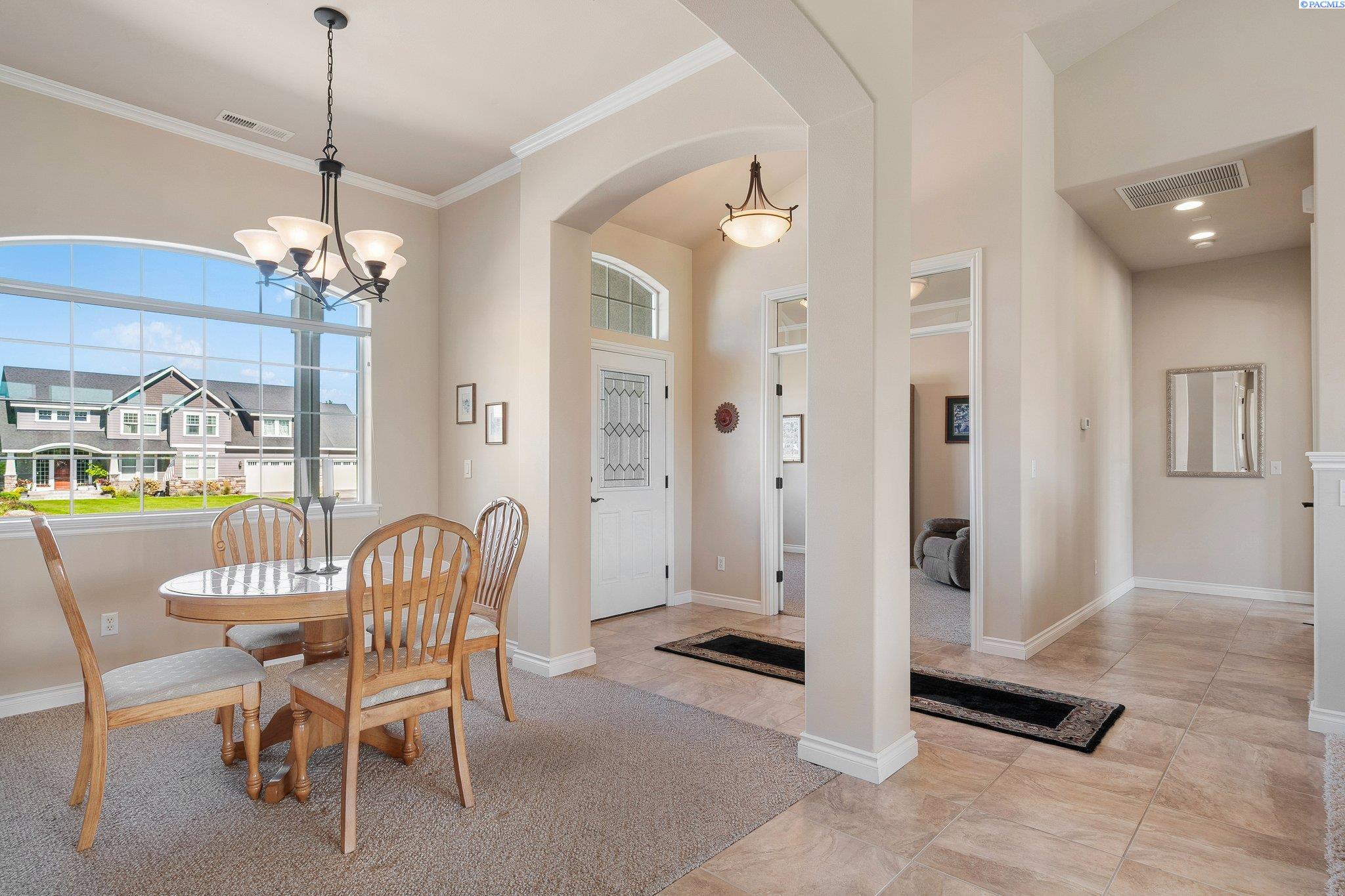 100013 E Brandon Dr