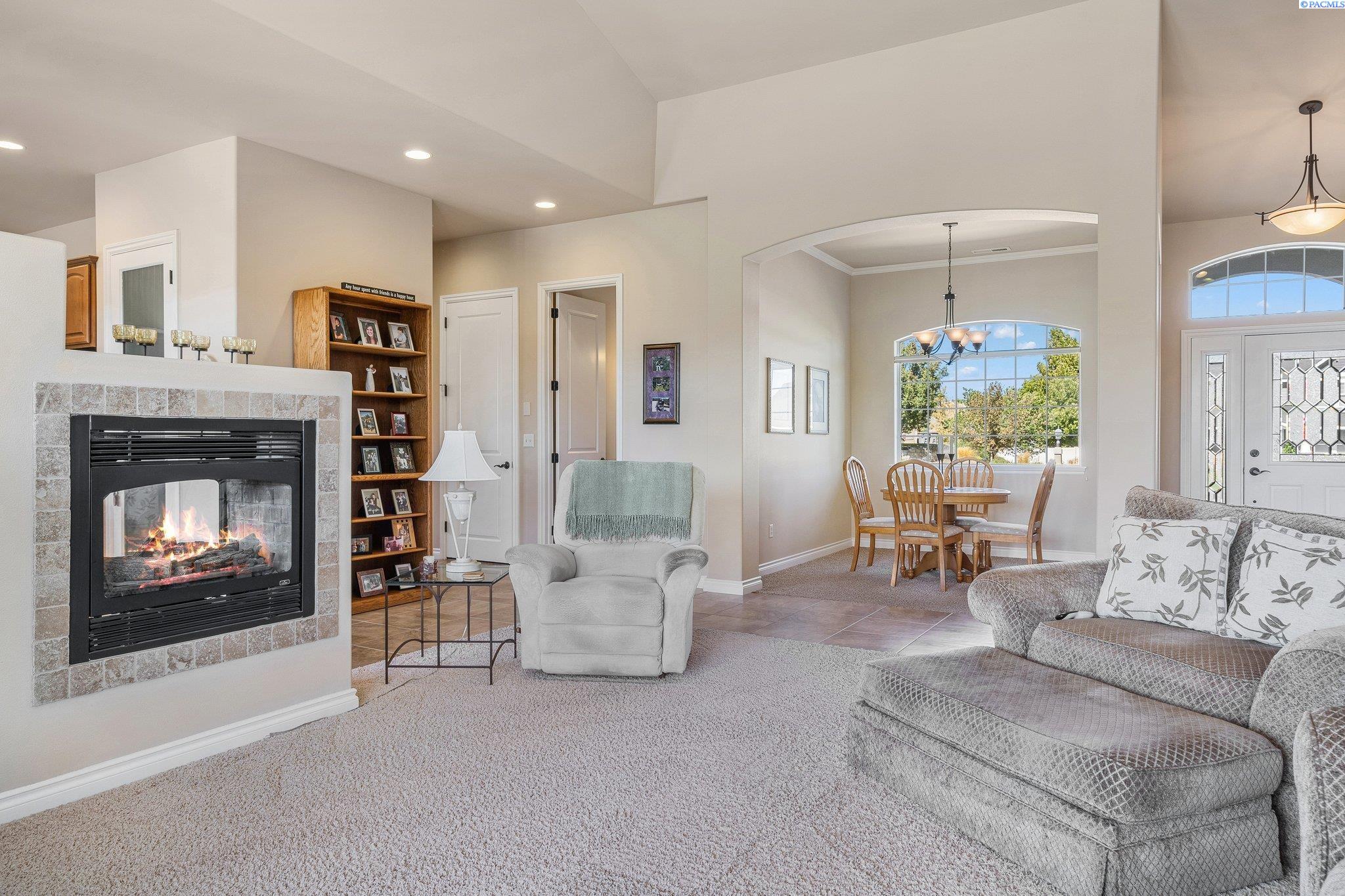 100013 E Brandon Dr