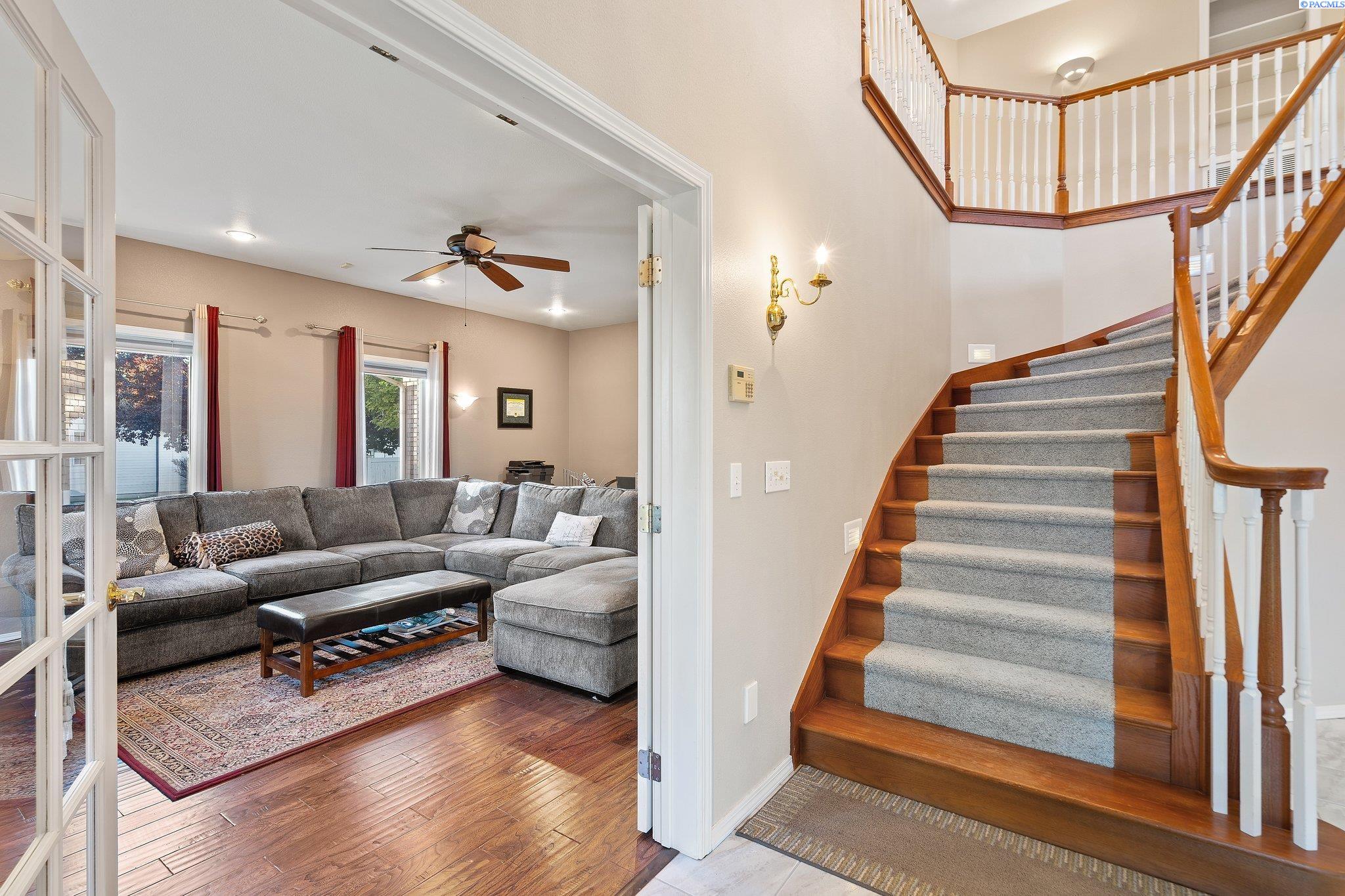 9401 W Richardson Rd