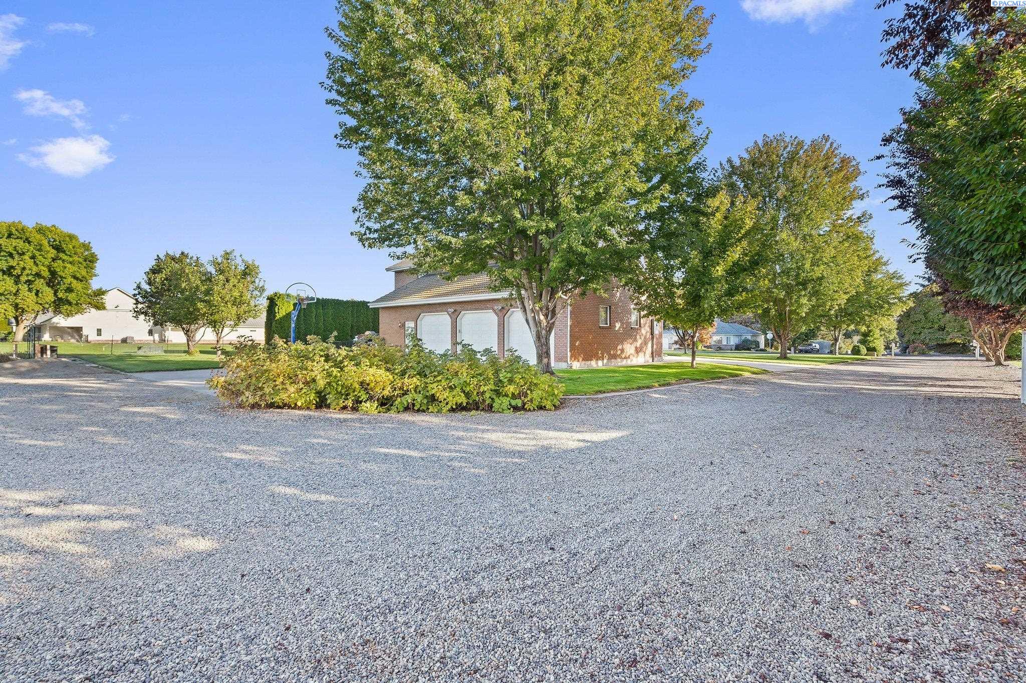 9401 W Richardson Rd