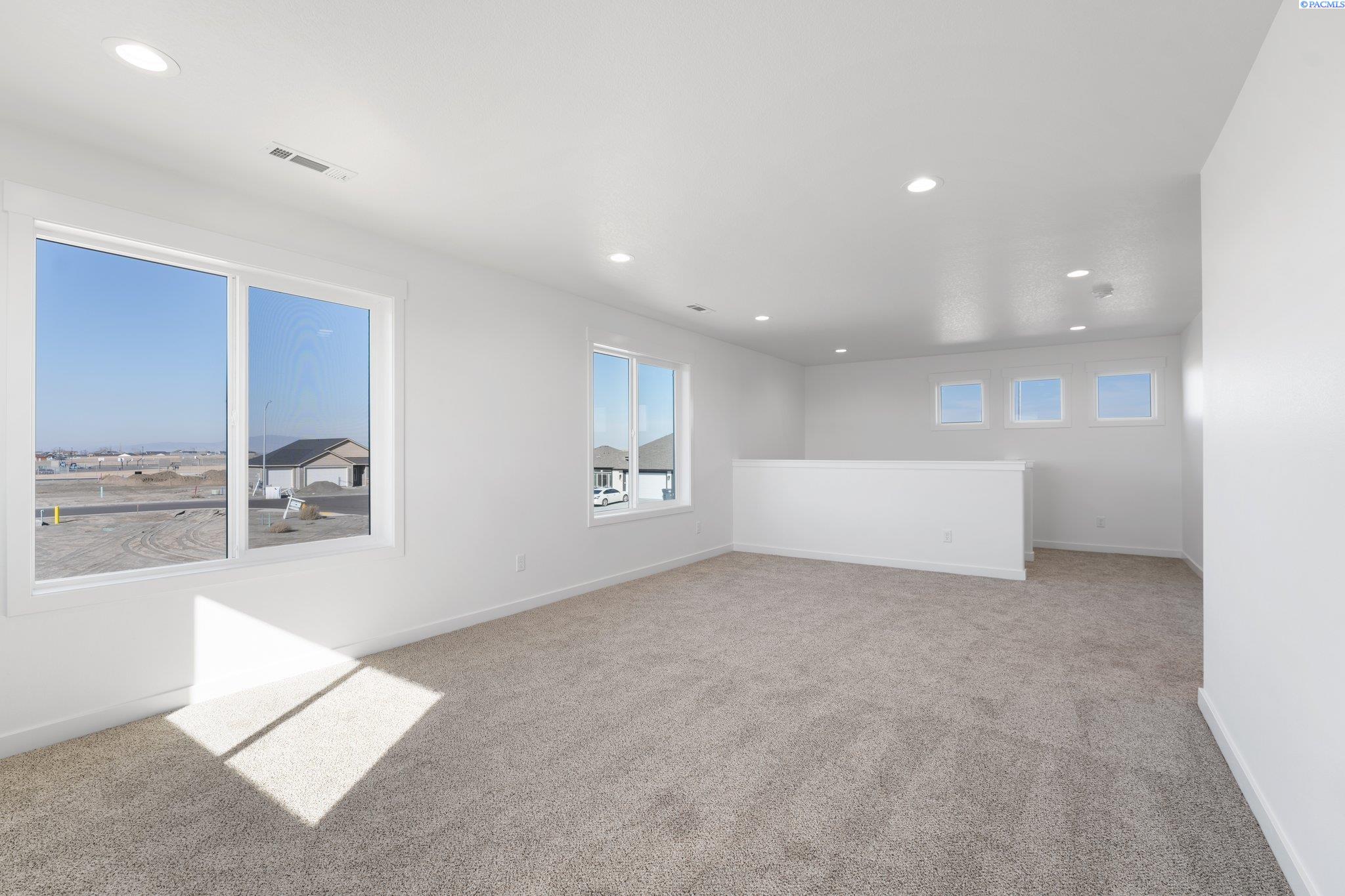 8806 Ashen Dr