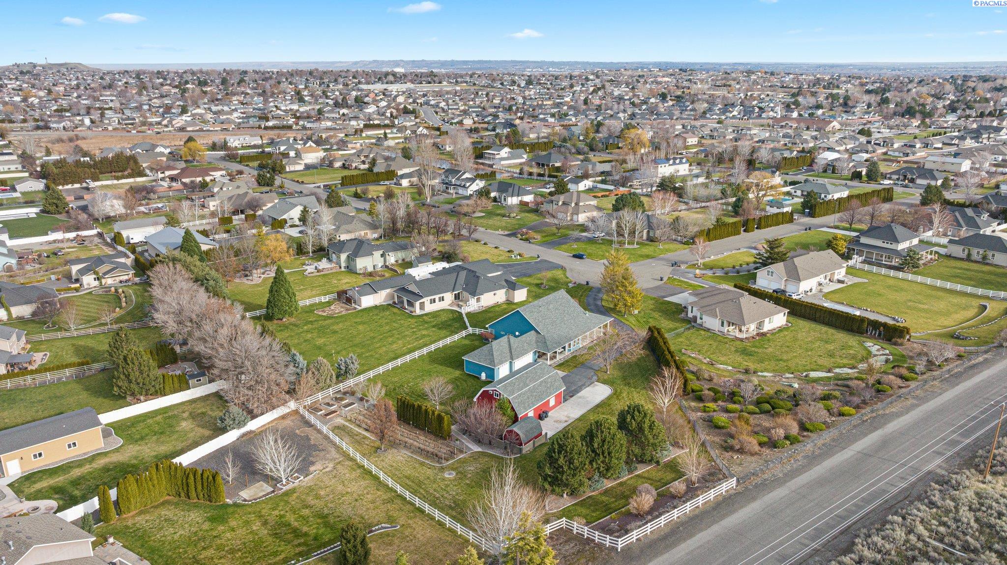 6004 Glenbrook Loop
