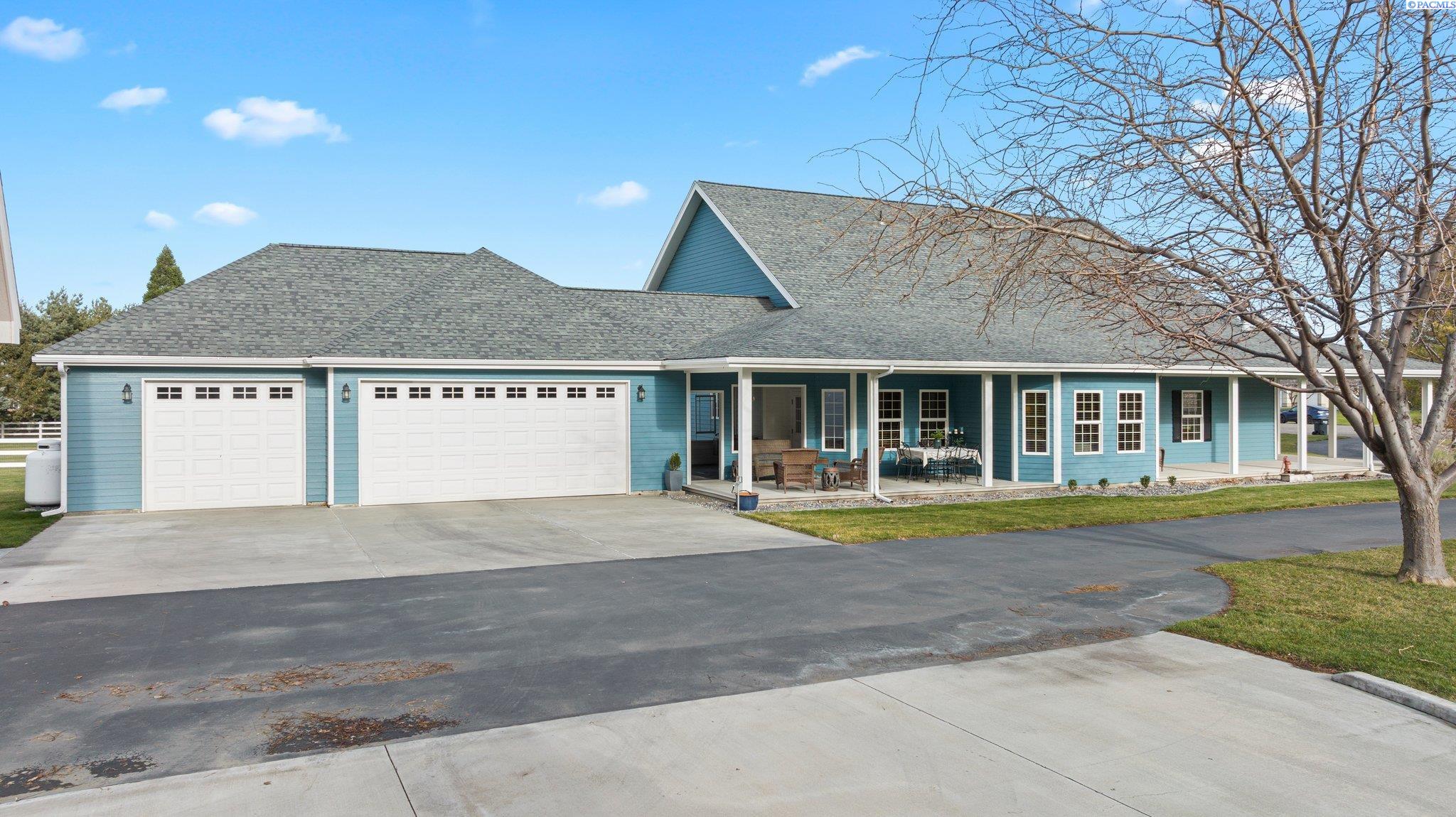 6004 Glenbrook Loop