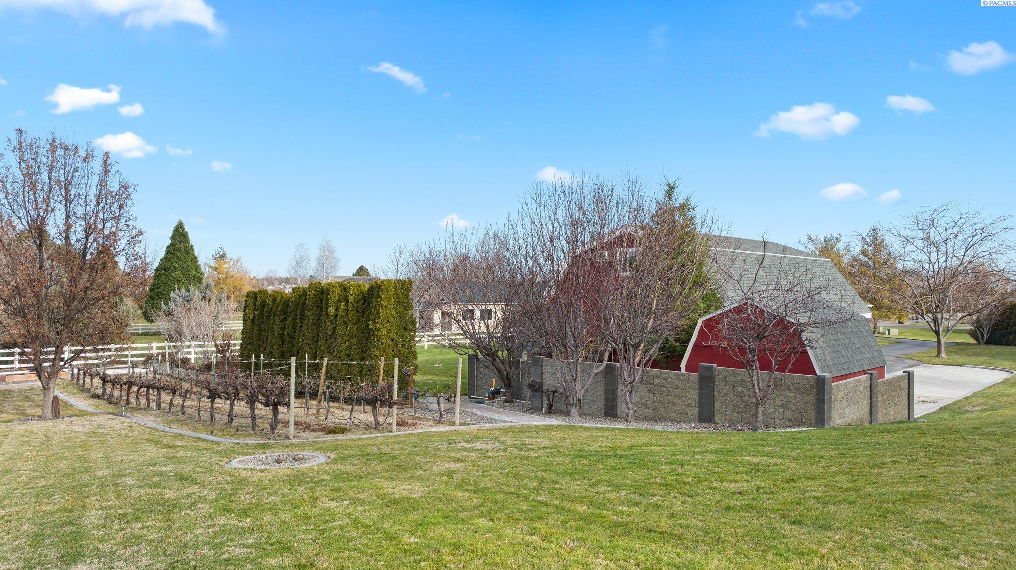6004 Glenbrook Loop