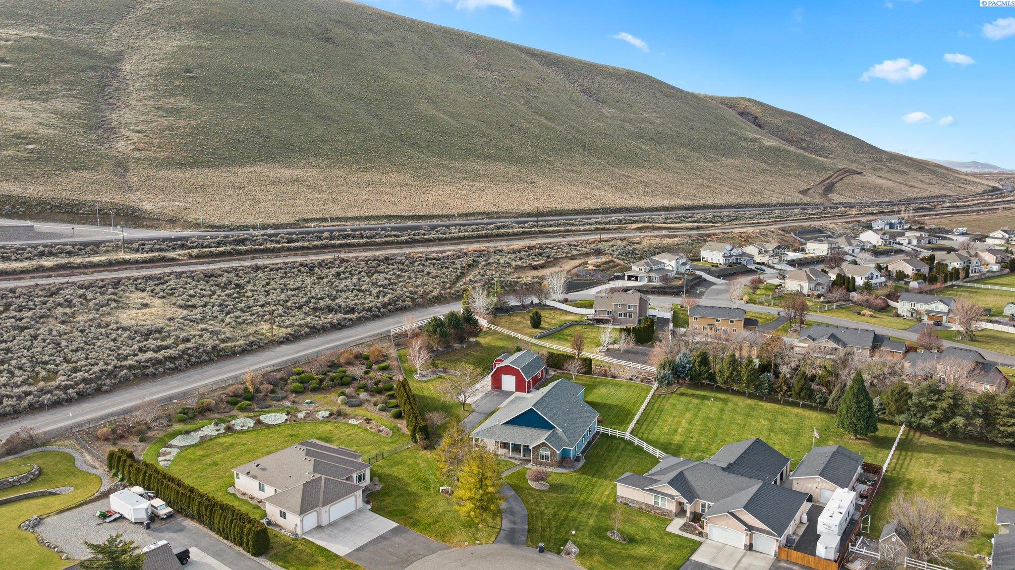 6004 Glenbrook Loop