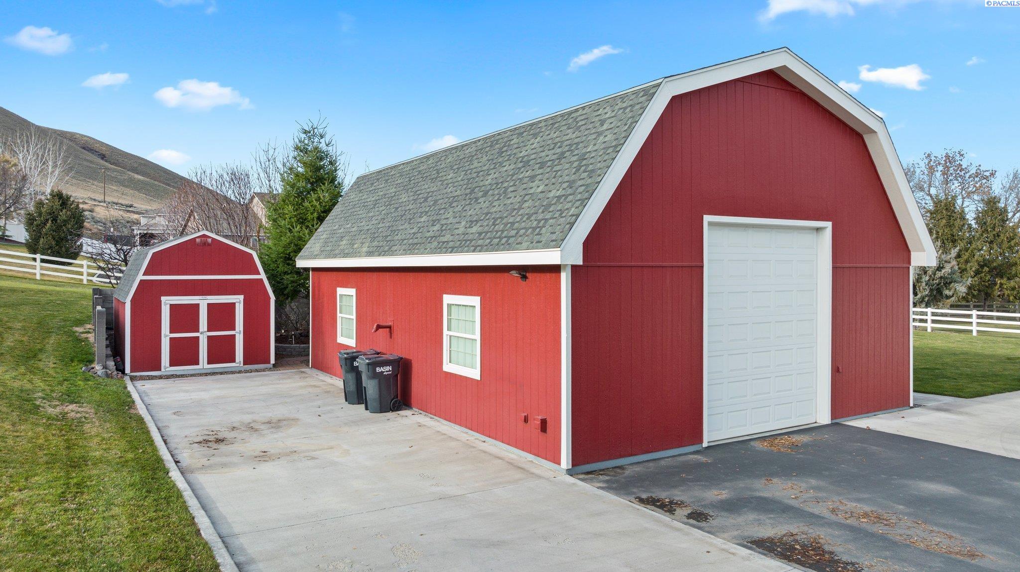 6004 Glenbrook Loop