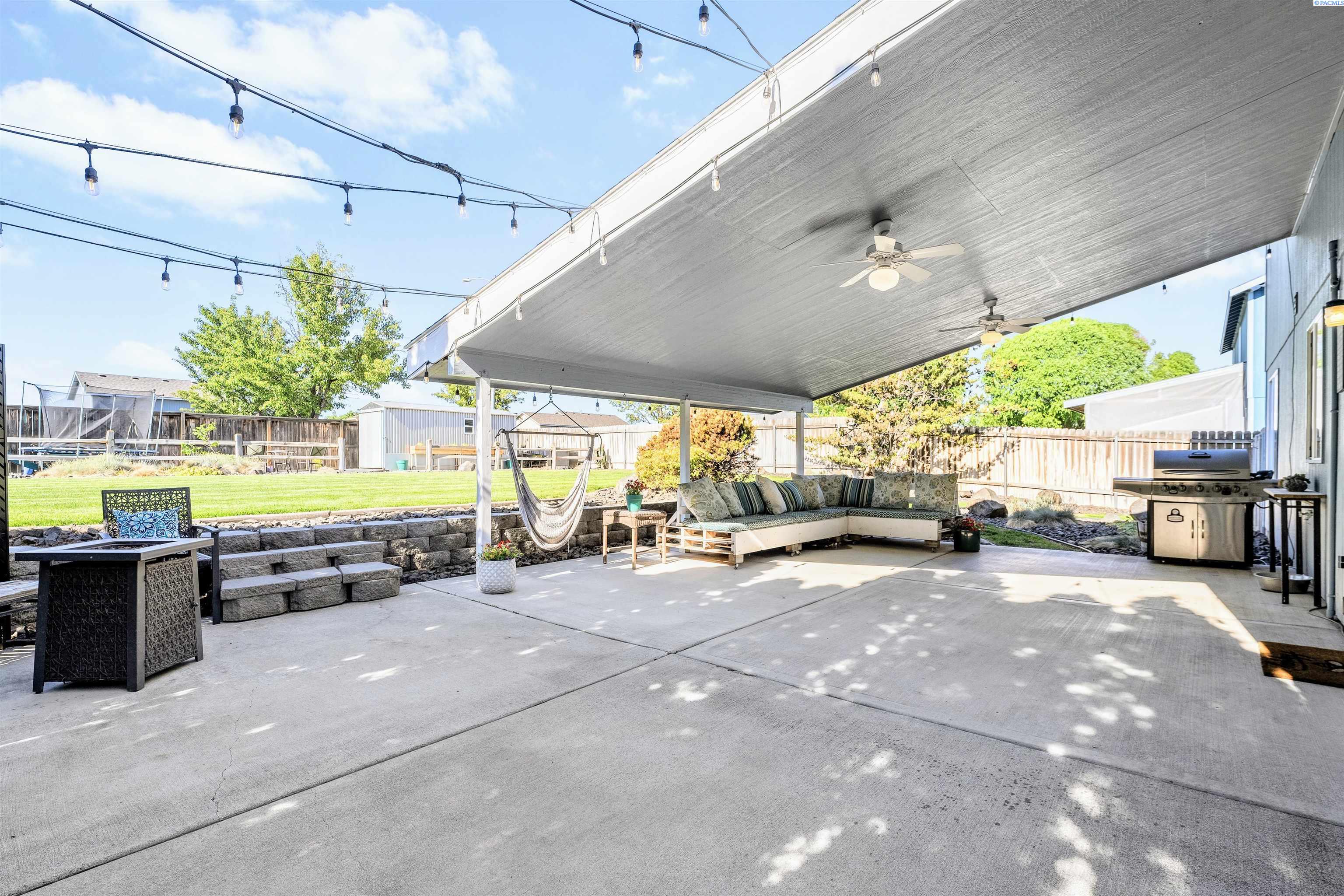 6419 Robinson Drive