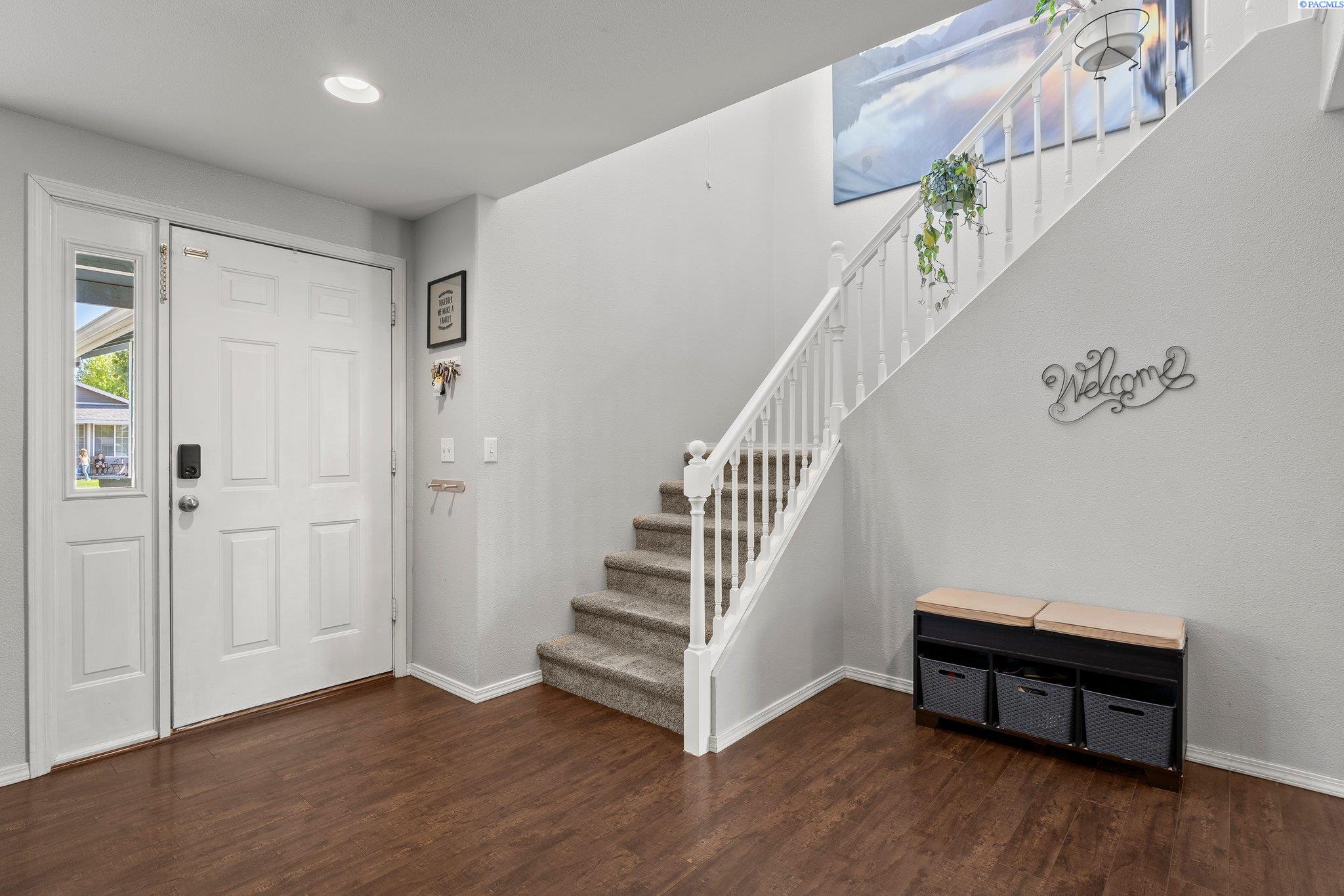 6419 Robinson Drive