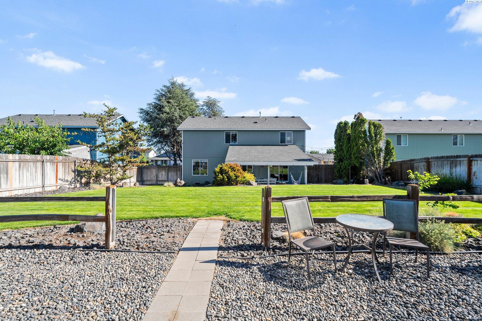 6419 Robinson Drive