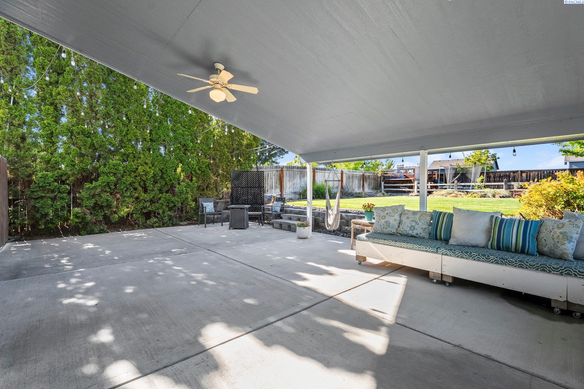 6419 Robinson Drive
