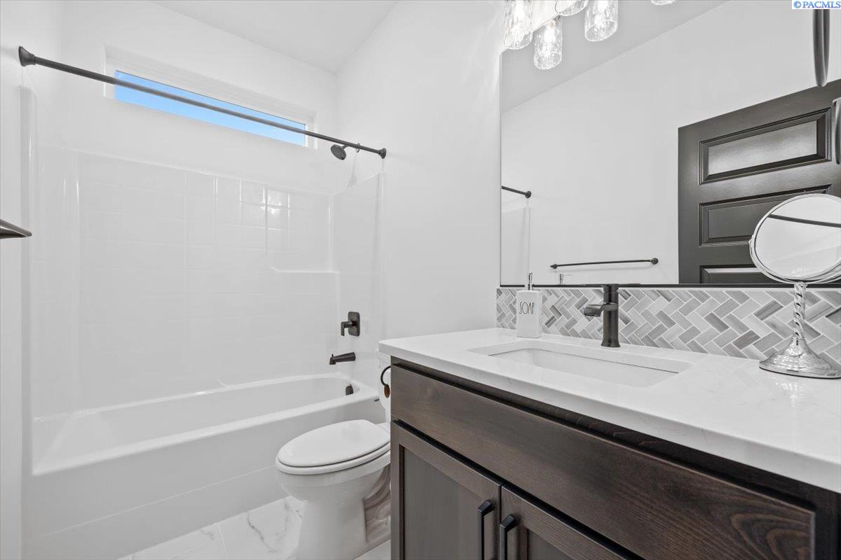 8813 Dusty Maiden Dr