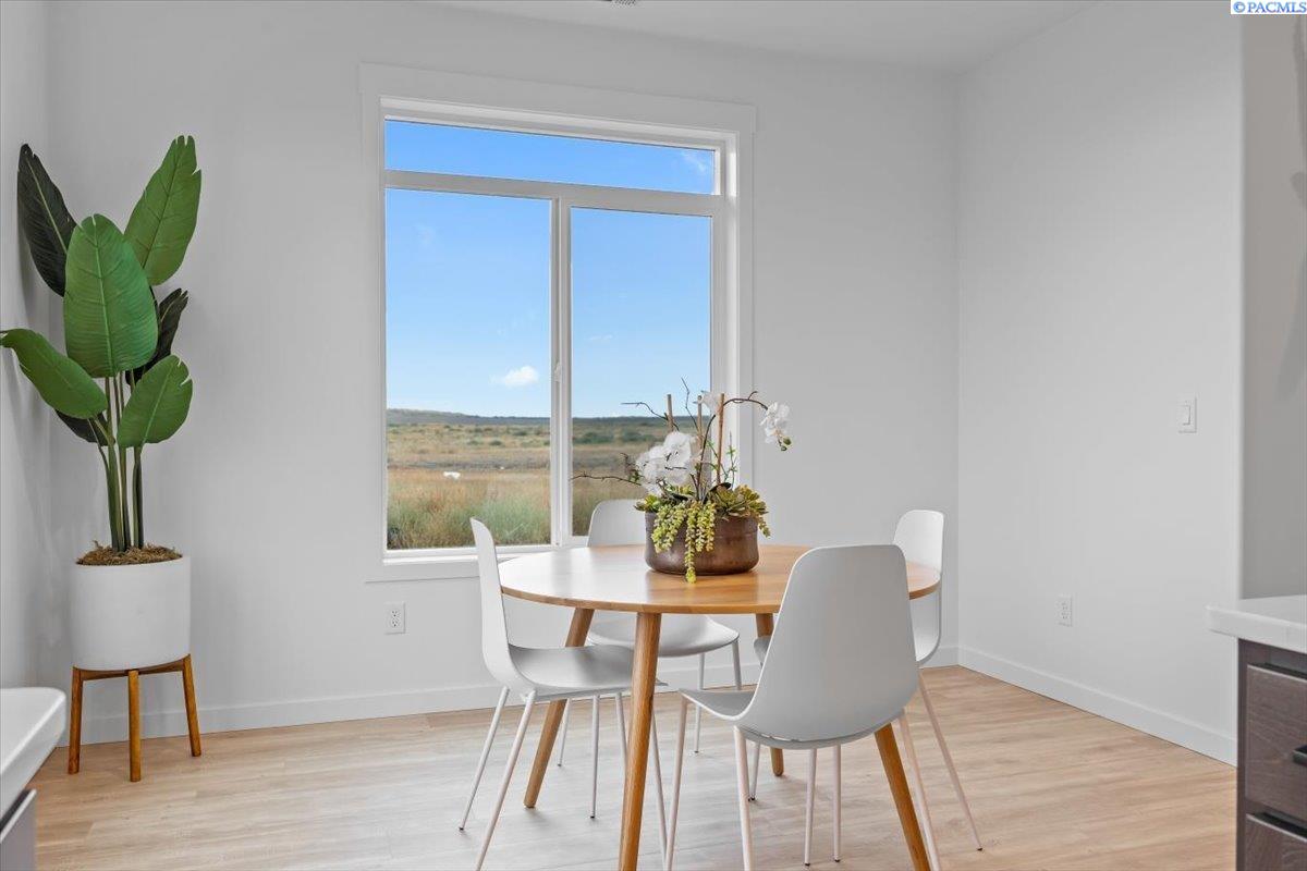 8813 Dusty Maiden Dr