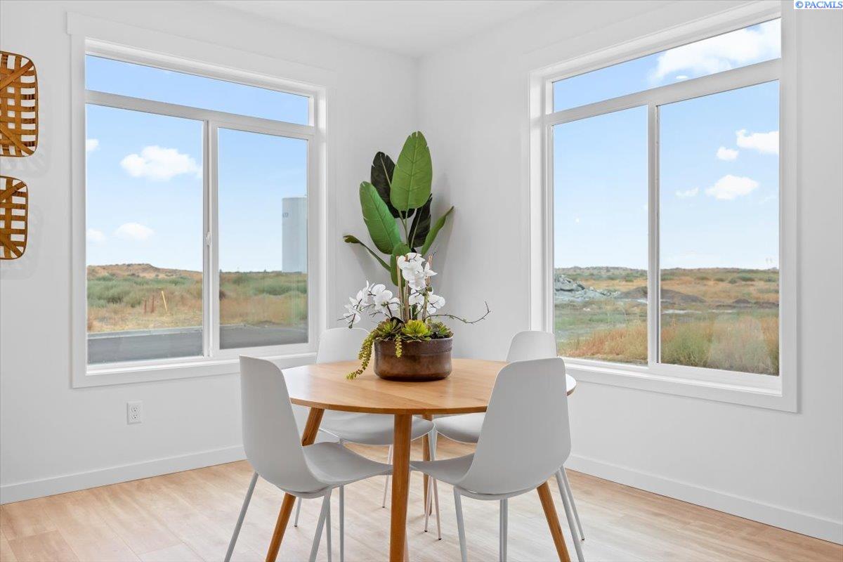 8813 Dusty Maiden Dr