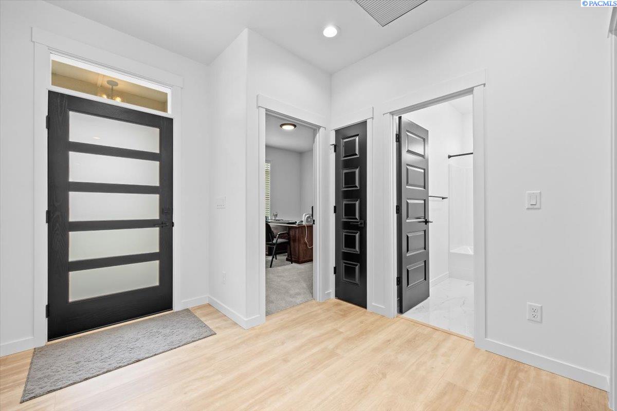 8813 Dusty Maiden Dr