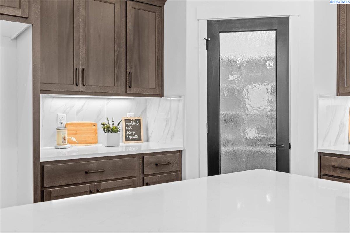 8813 Dusty Maiden Dr