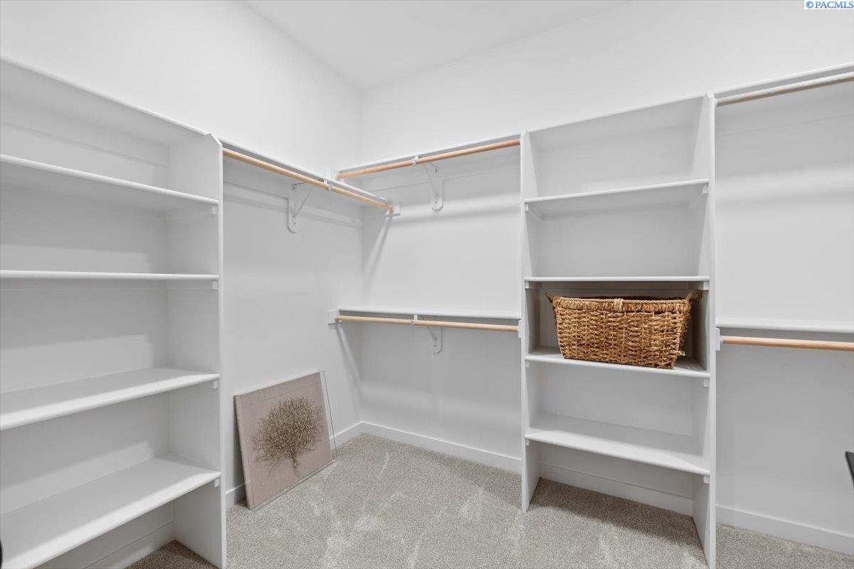 8813 Dusty Maiden Dr