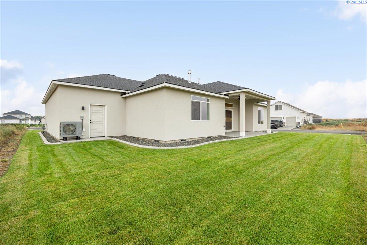 8813 Dusty Maiden Dr