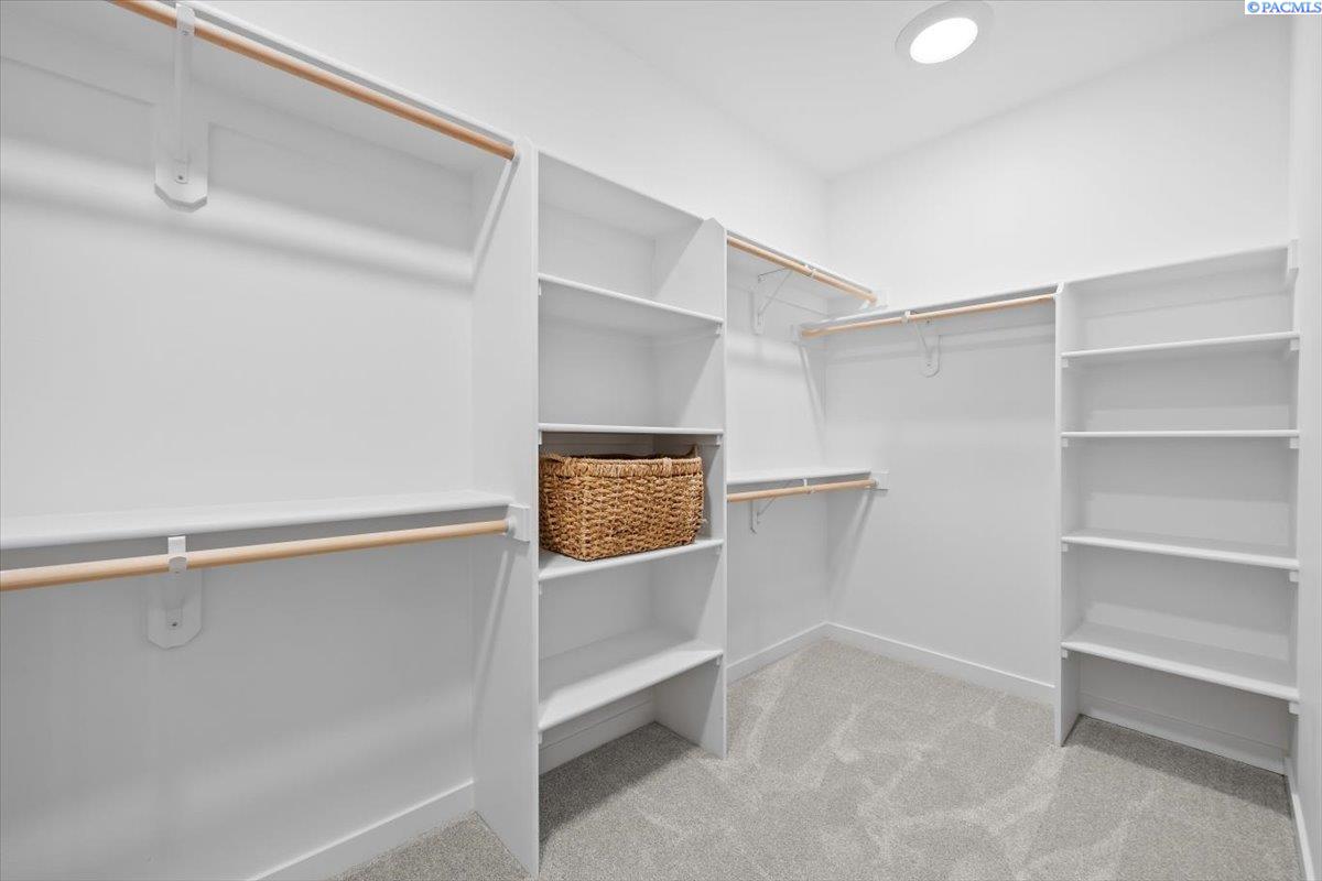 8813 Dusty Maiden Dr