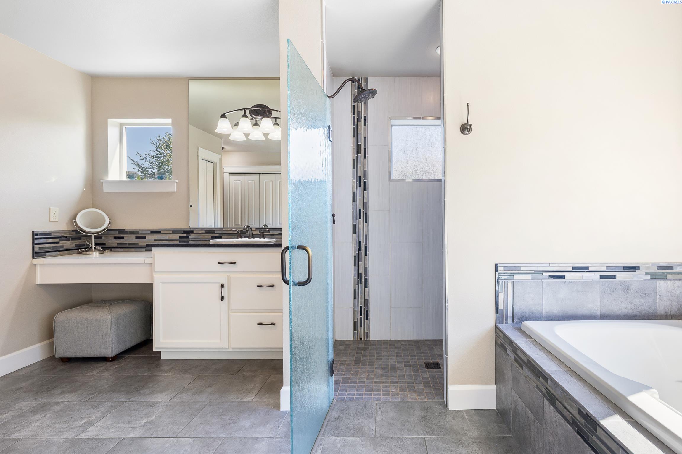 9021 Sunset Trail