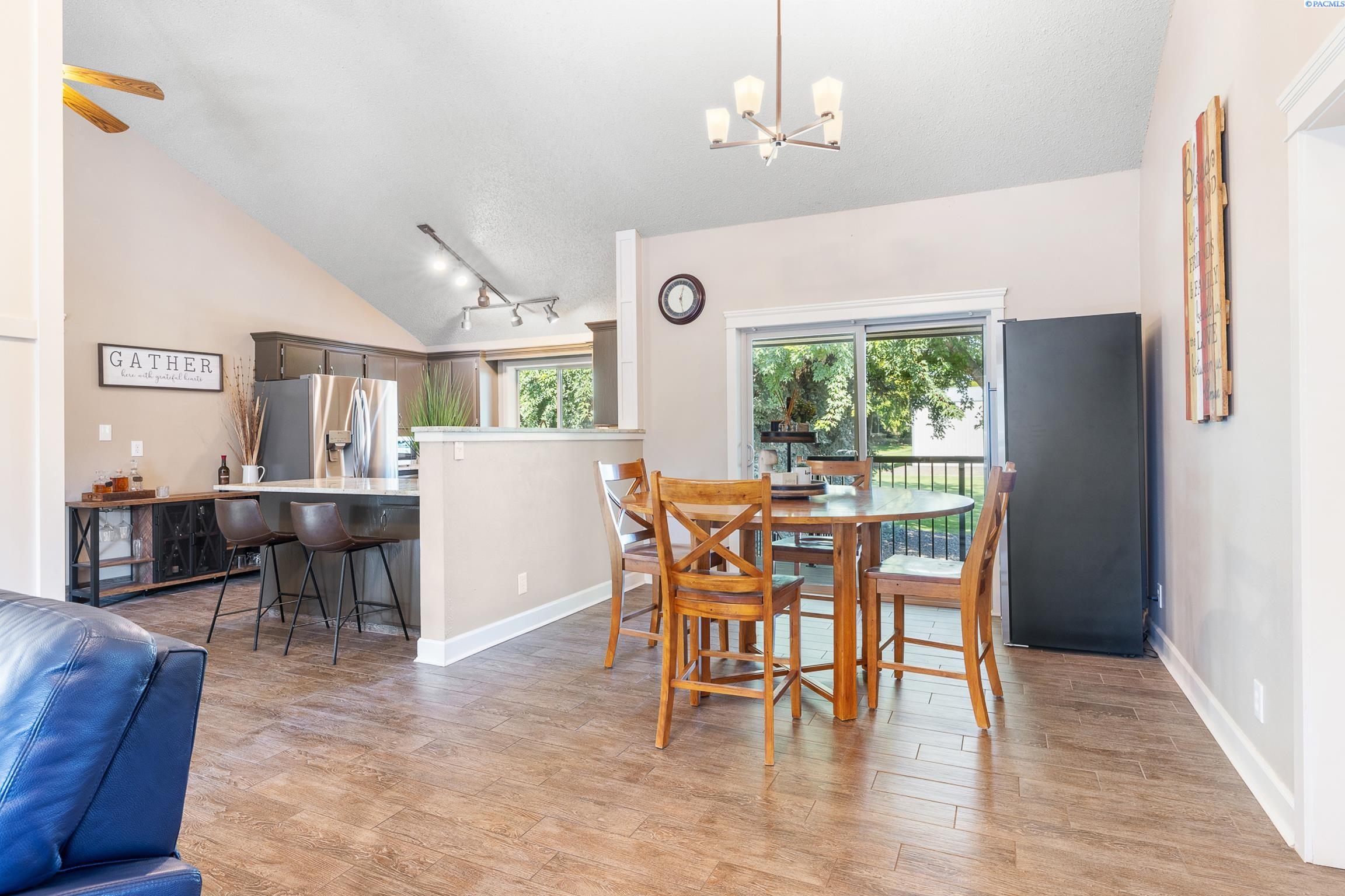 9021 Sunset Trail