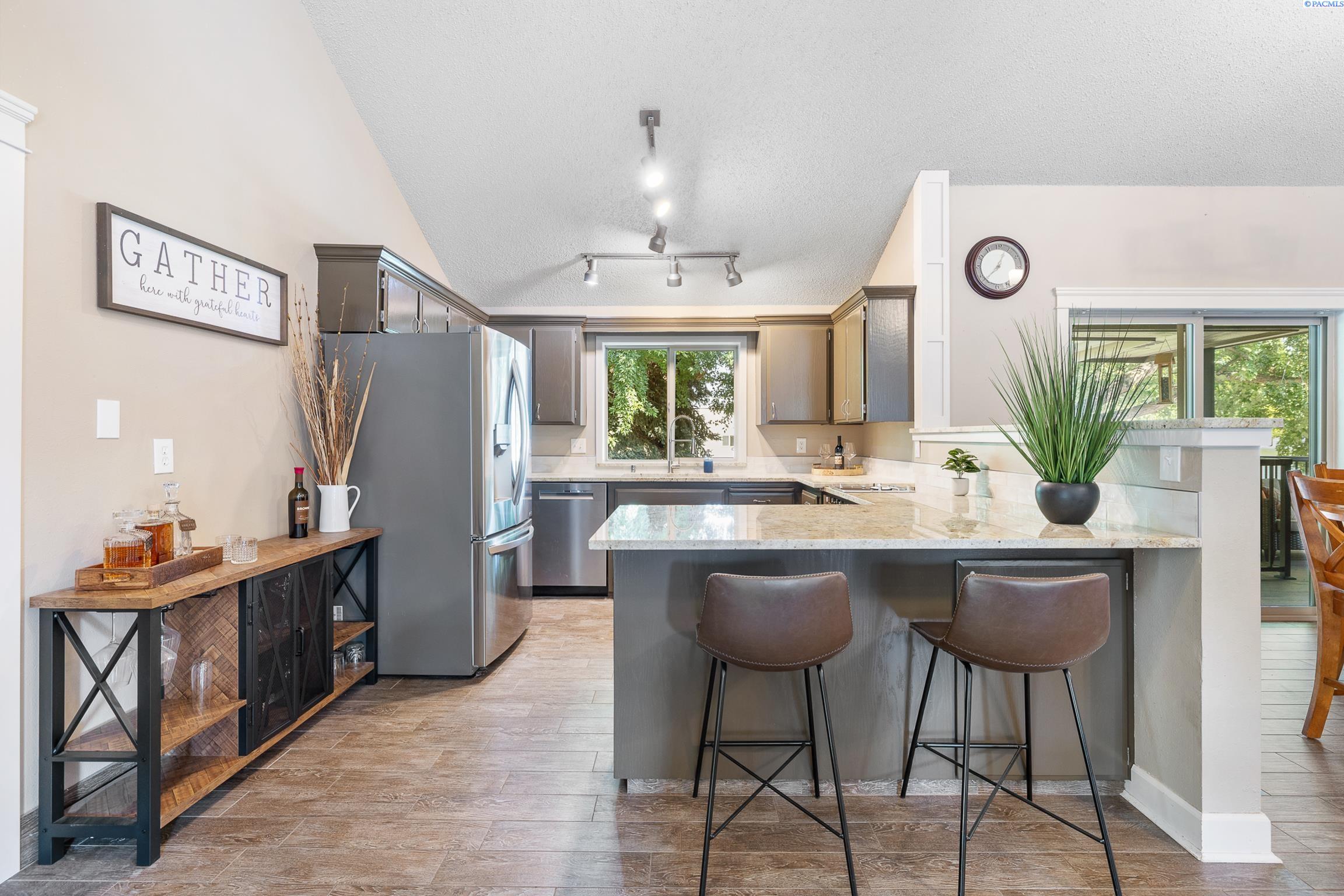 9021 Sunset Trail