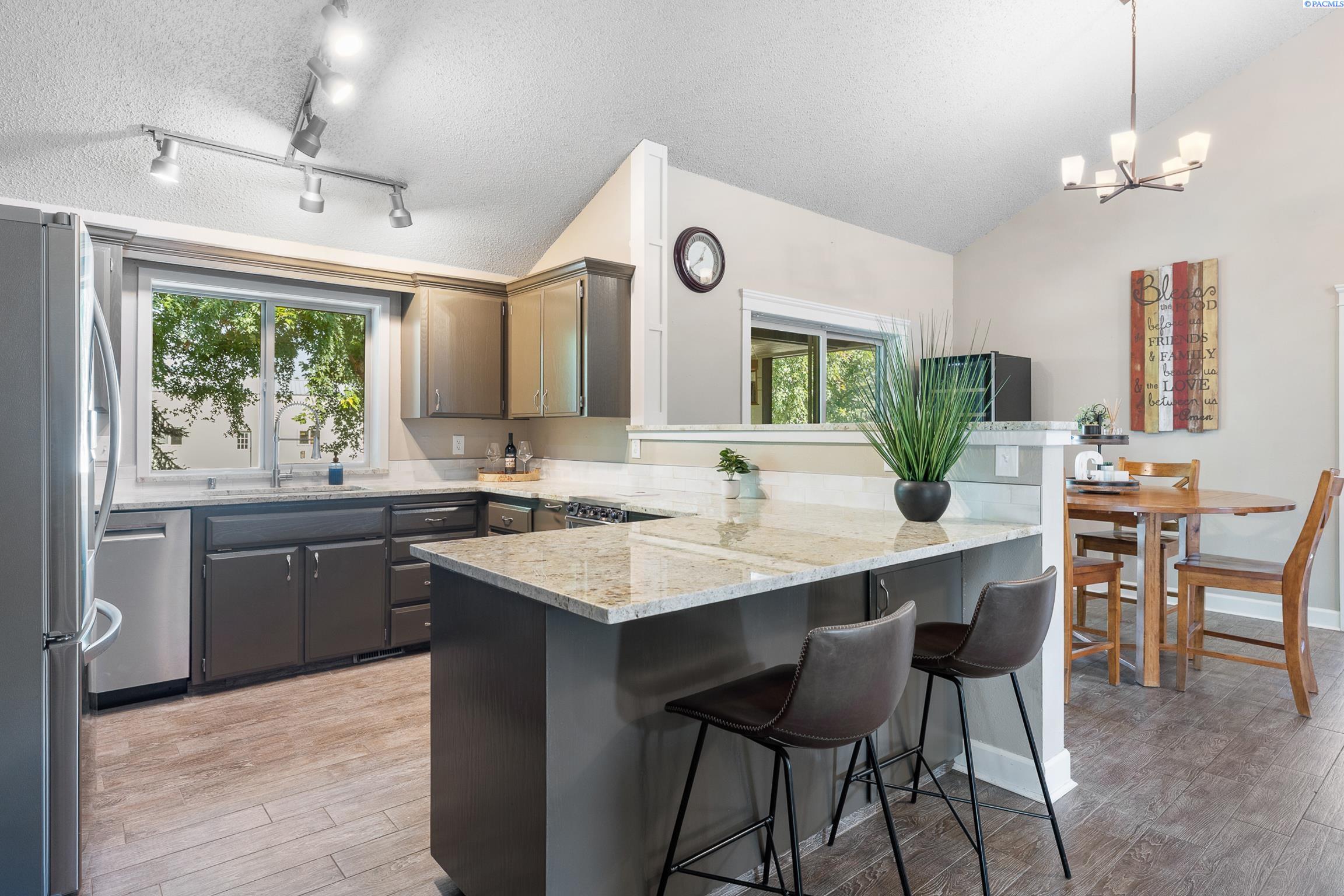 9021 Sunset Trail