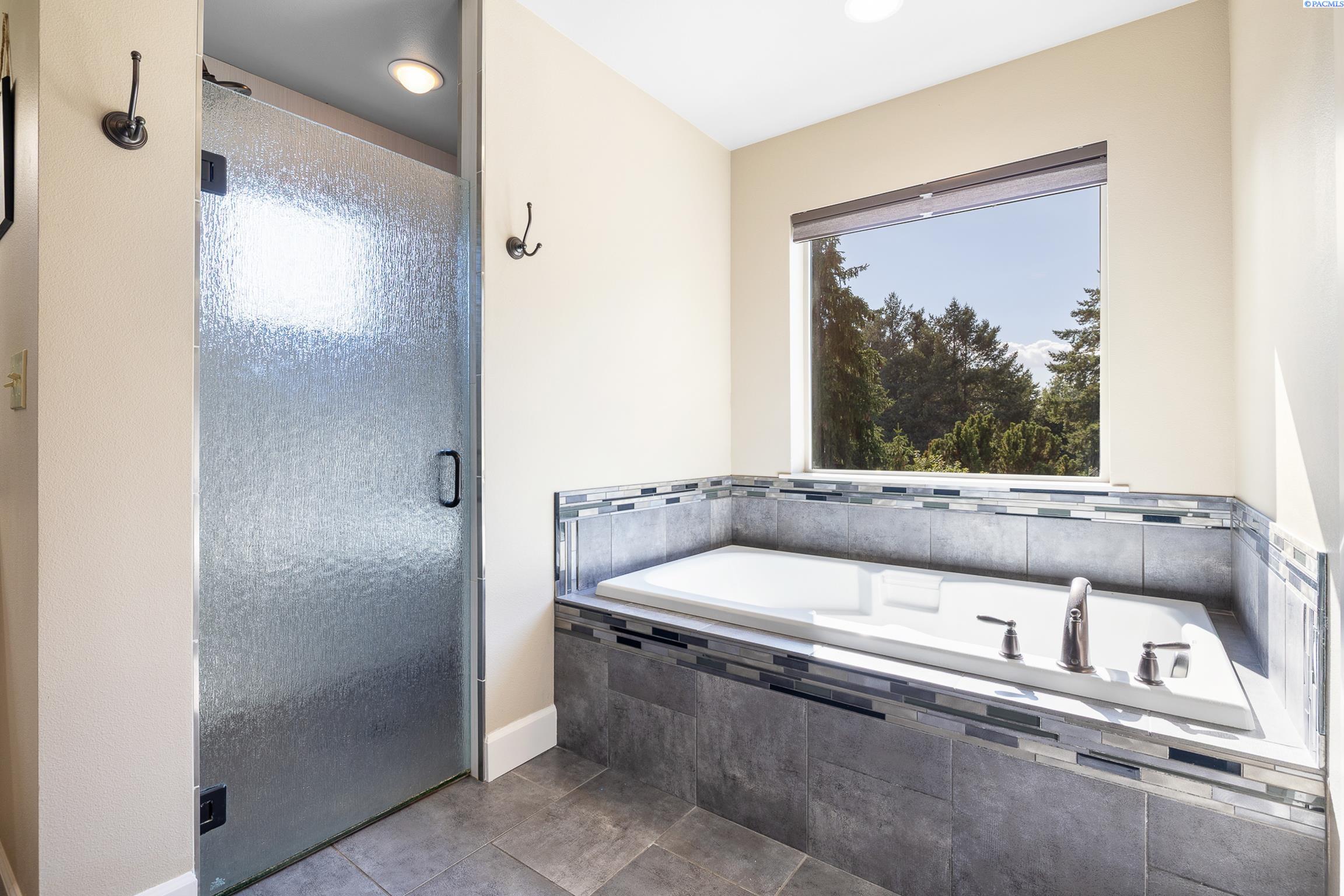 9021 Sunset Trail