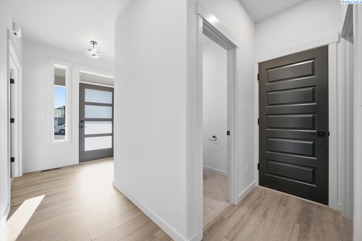 8801 Silver Mound Dr