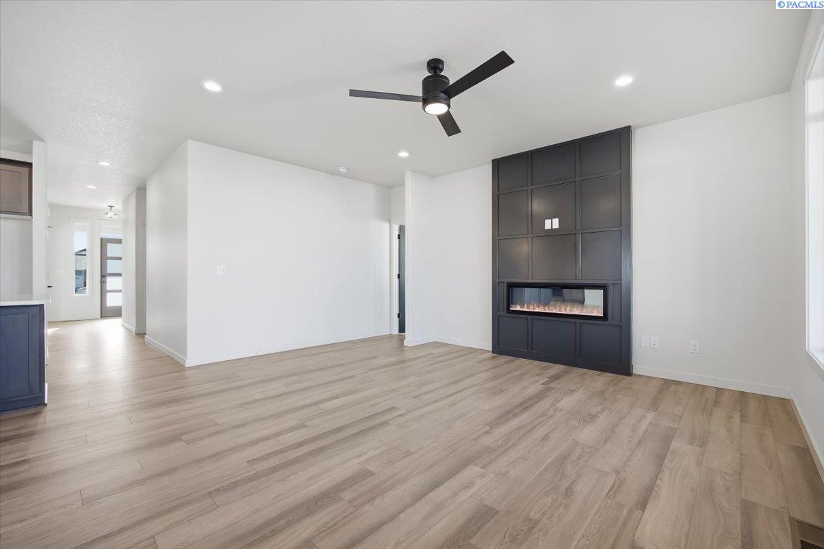 8801 Silver Mound Dr