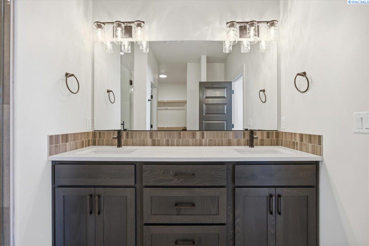 8801 Silver Mound Dr