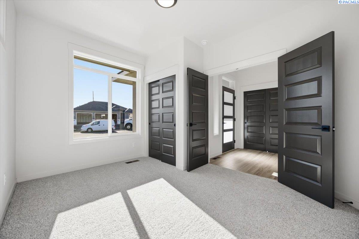 8801 Silver Mound Dr