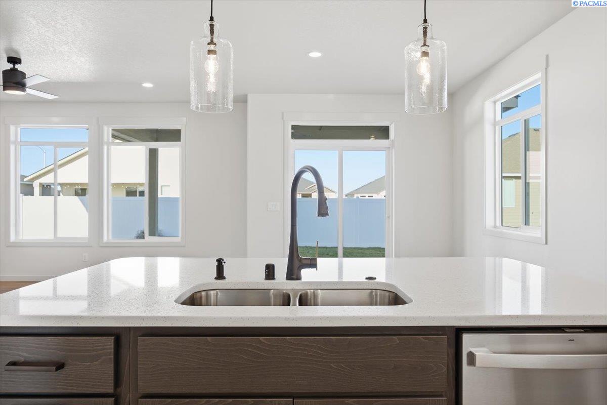 8801 Silver Mound Dr