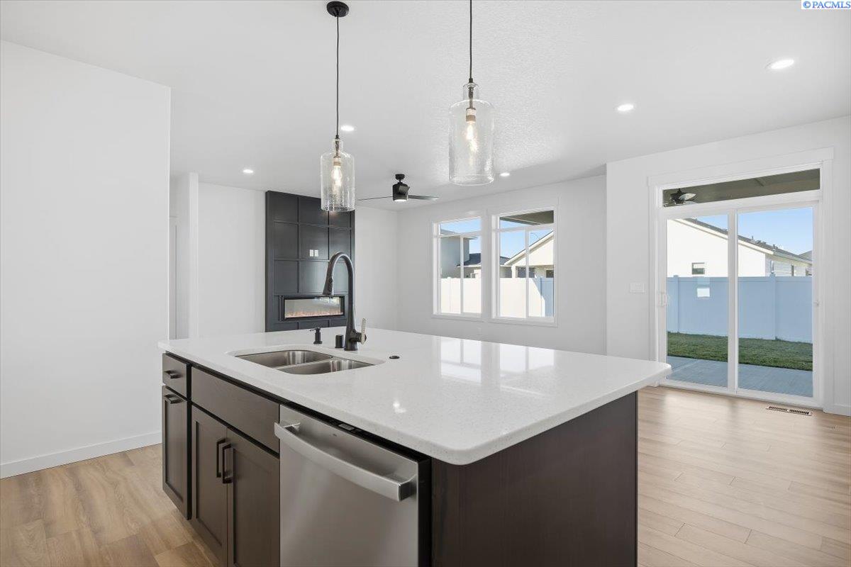 8801 Silver Mound Dr