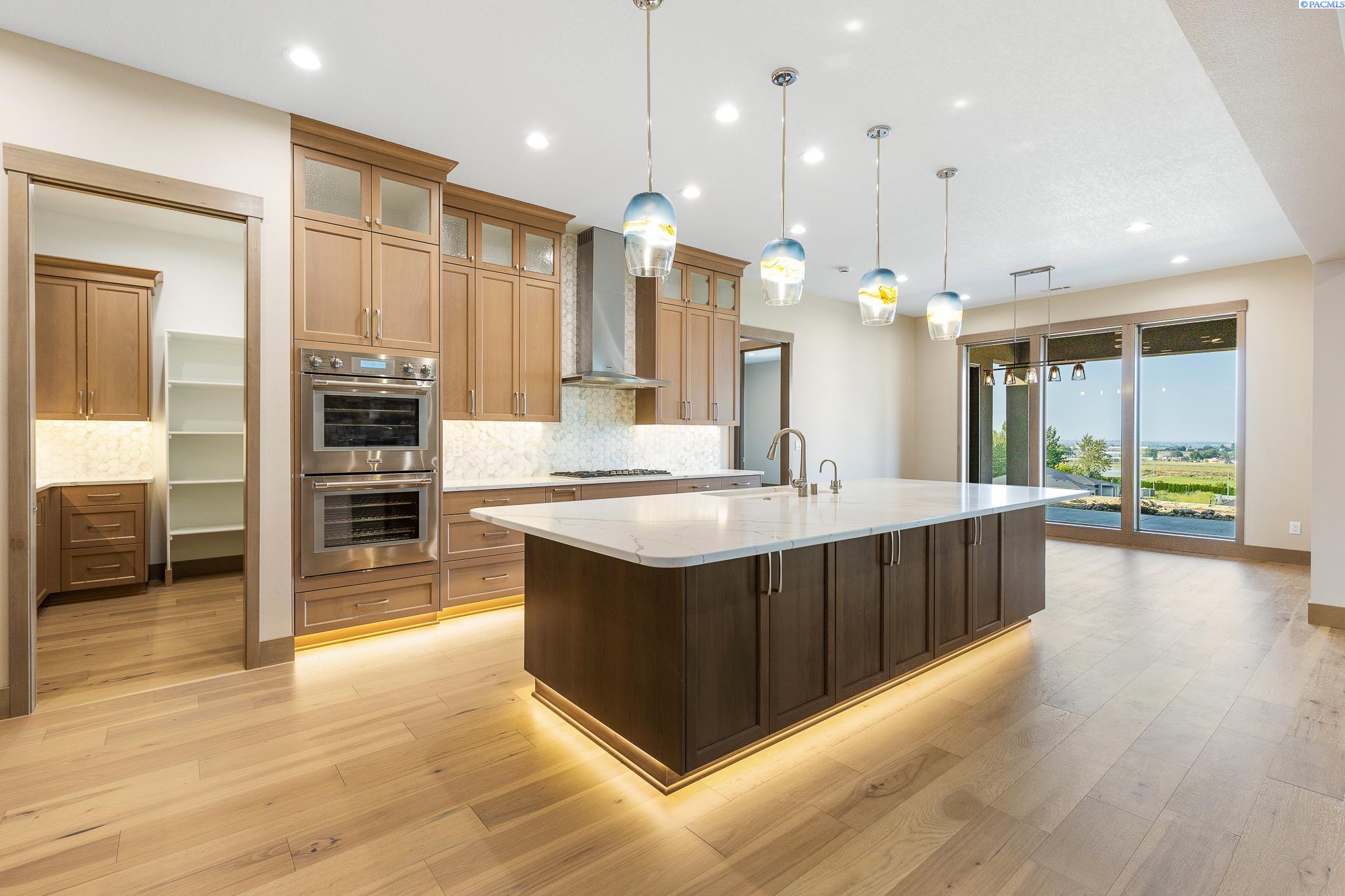 1255 Jolianna Dr