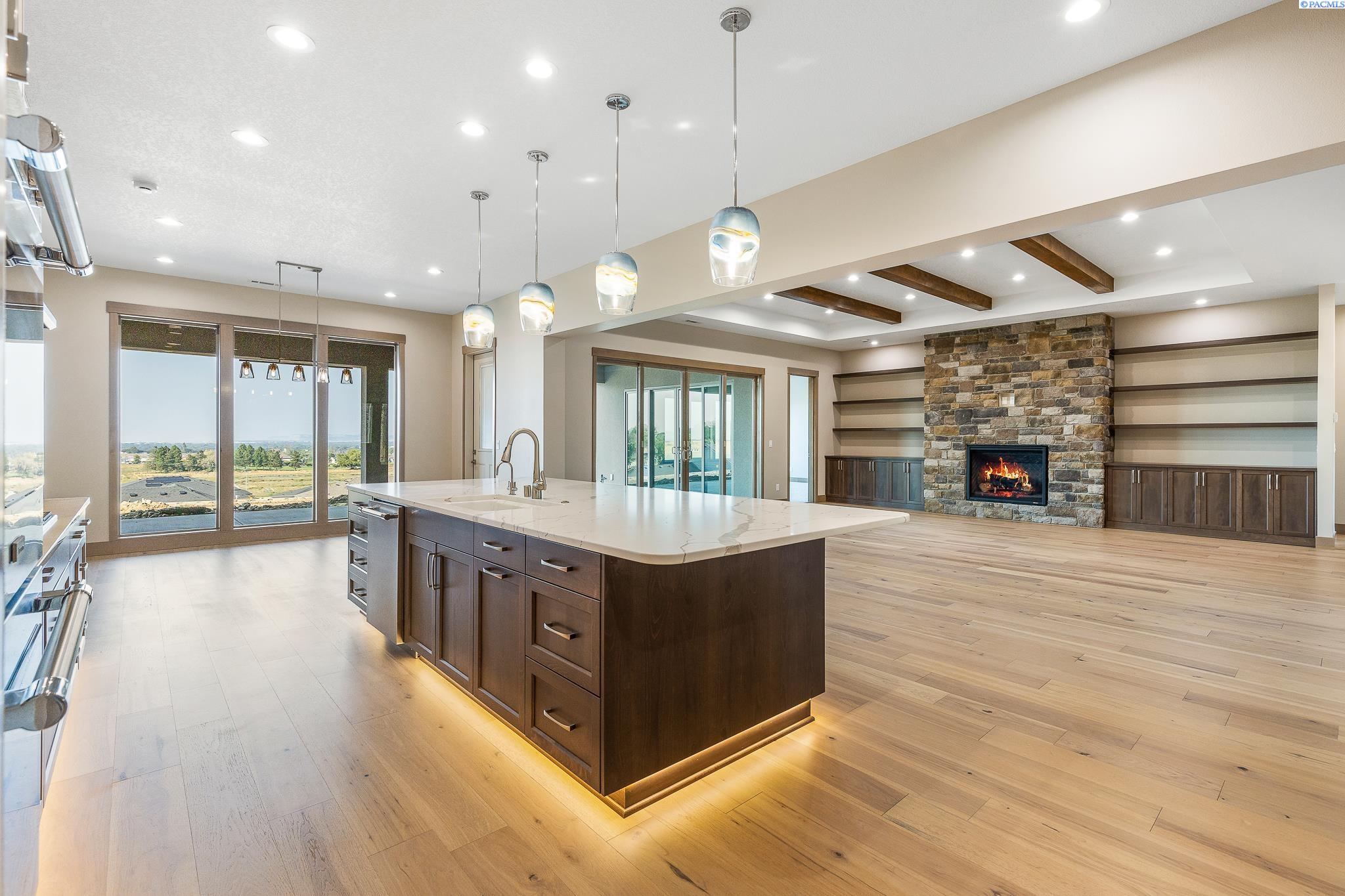 1255 Jolianna Dr