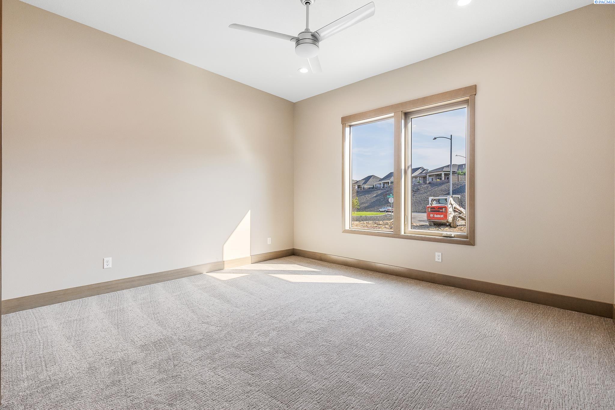 1255 Jolianna Dr