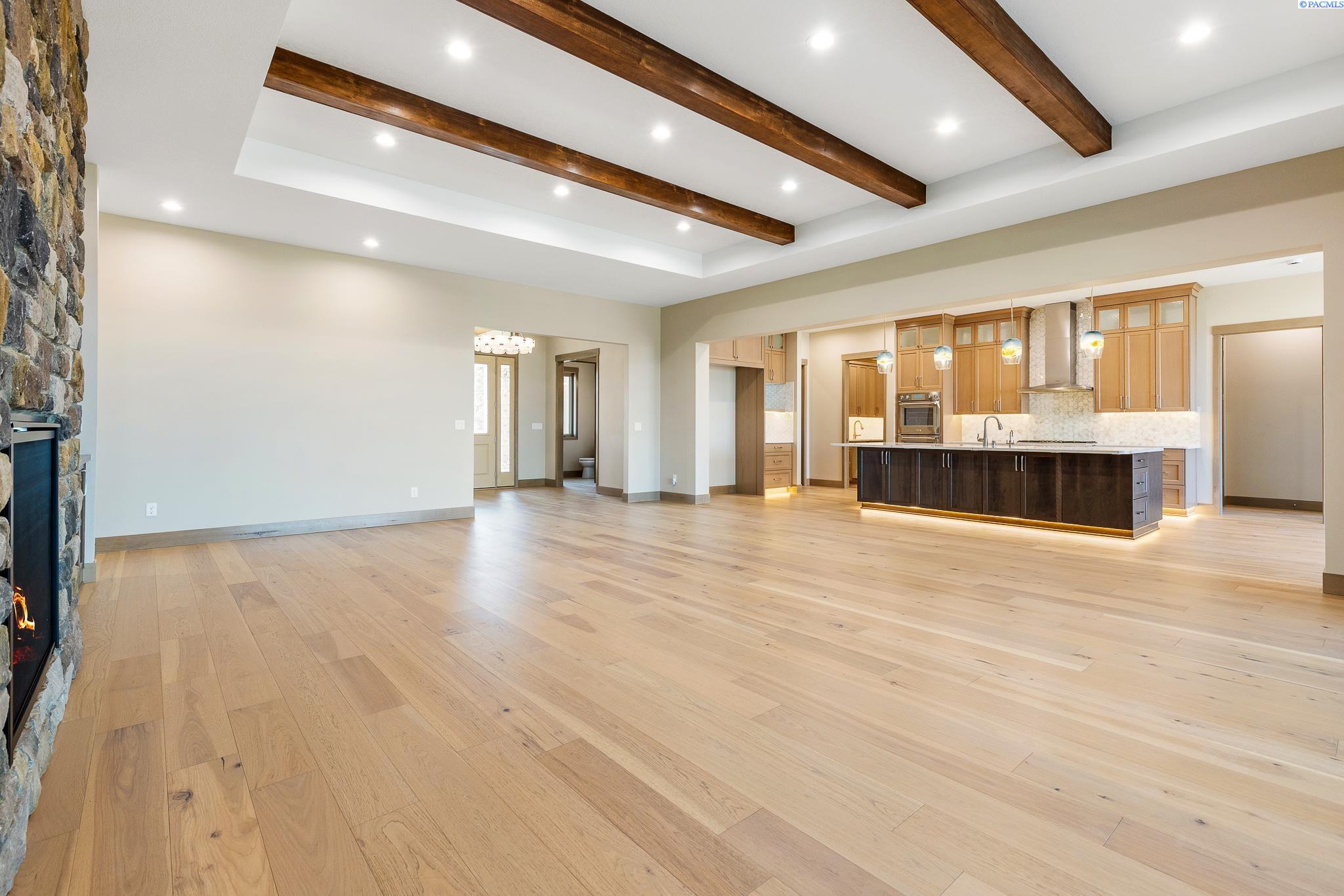 1255 Jolianna Dr