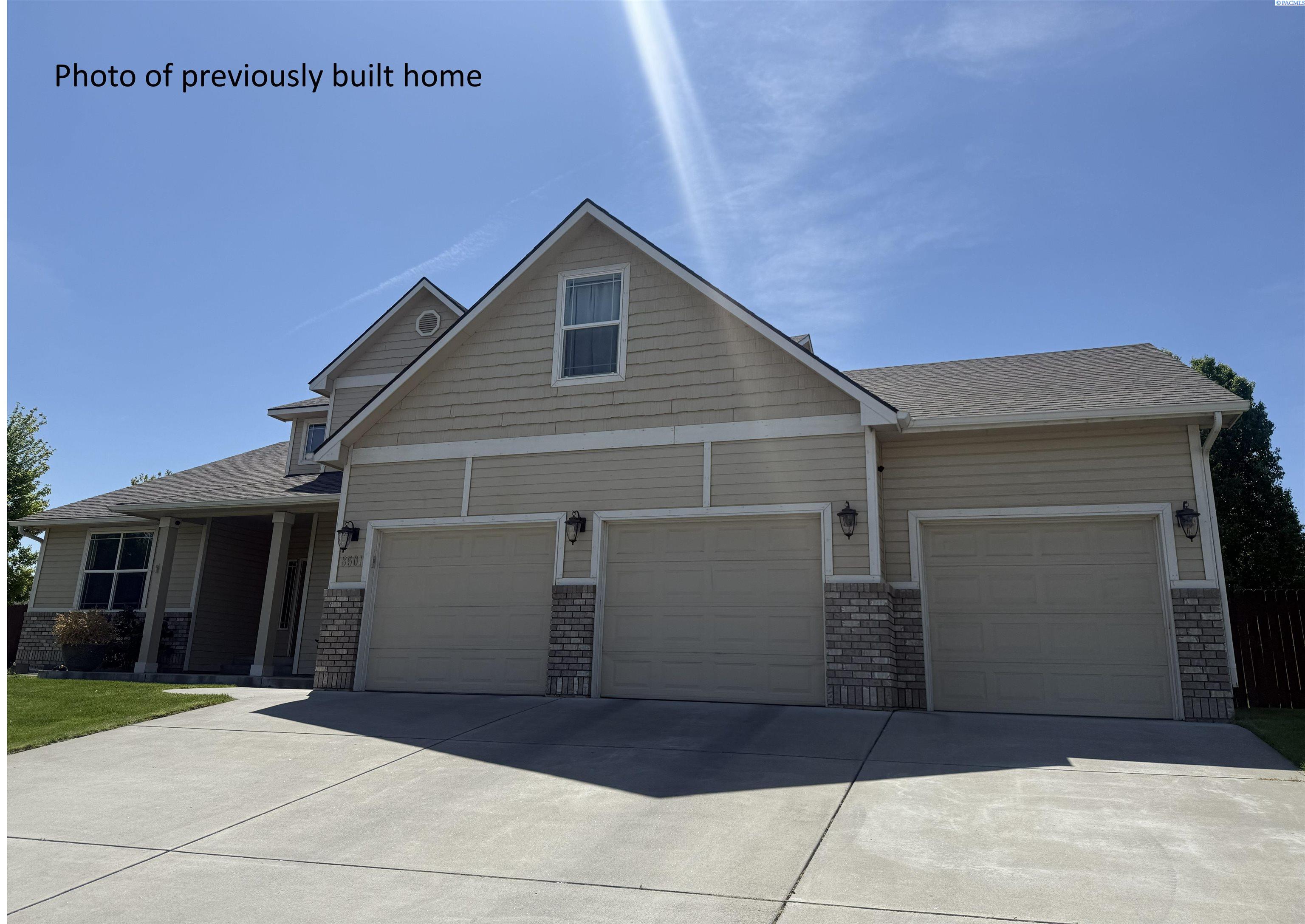 8706 Ashen Dr