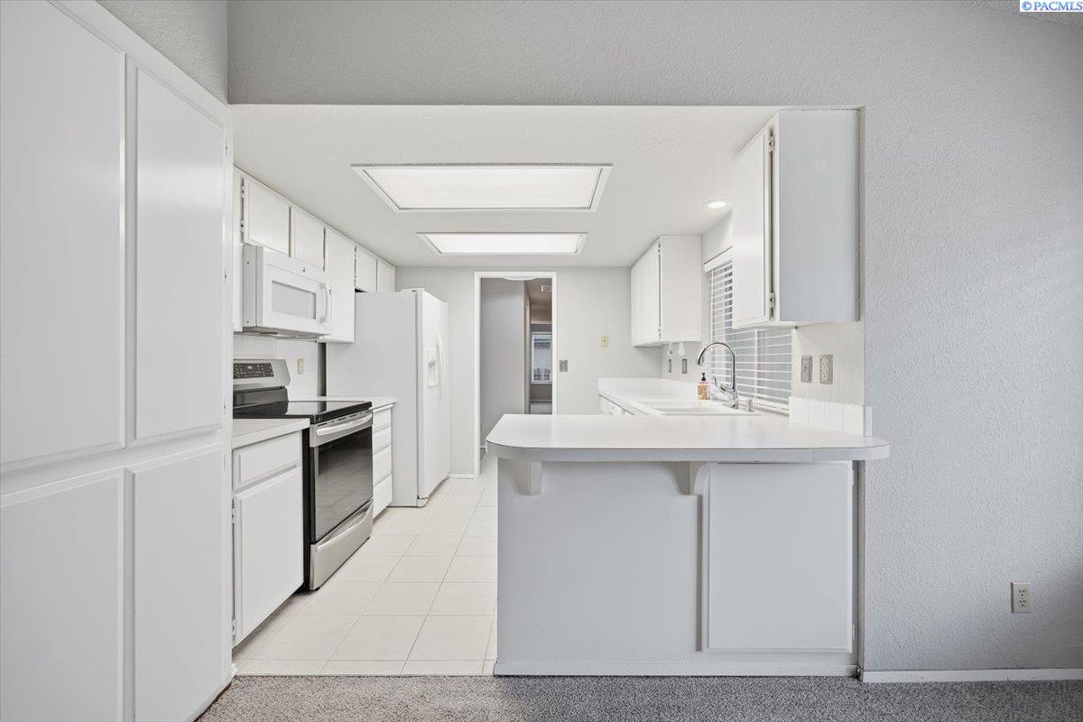 8518 W Deschutes Ave