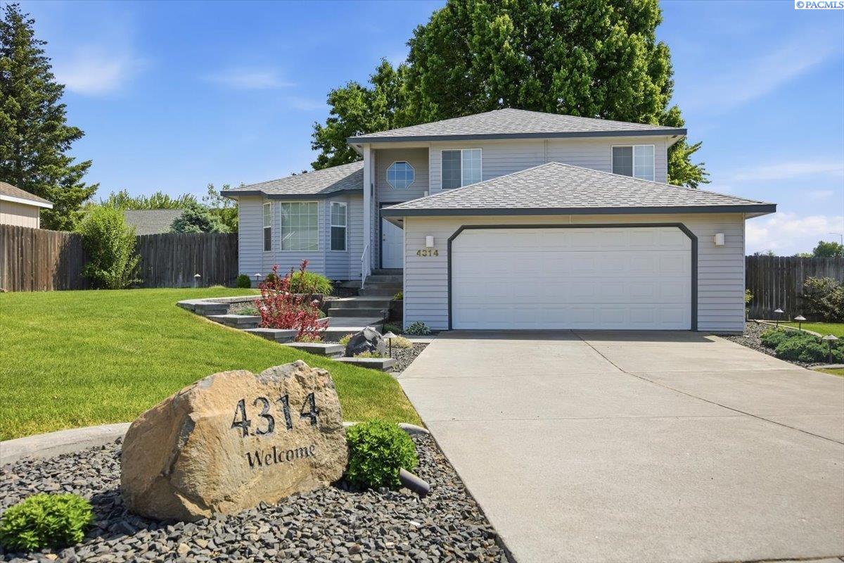 4314 Riverhill Dr