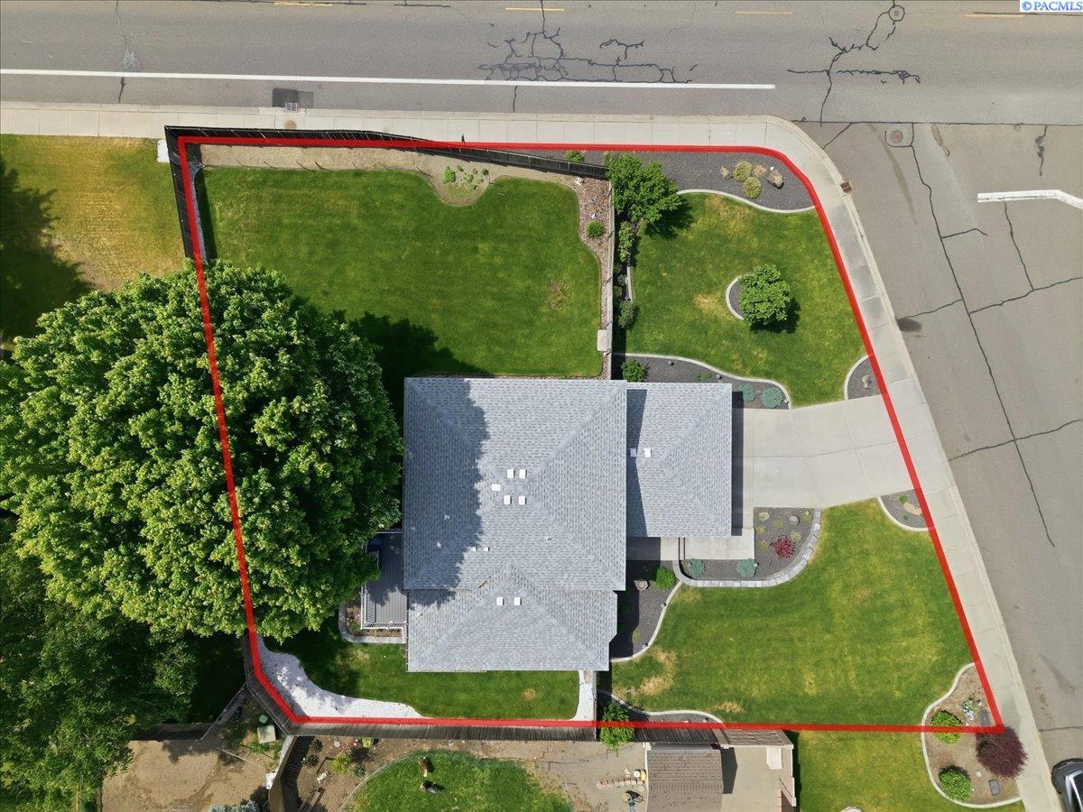 4314 Riverhill Dr