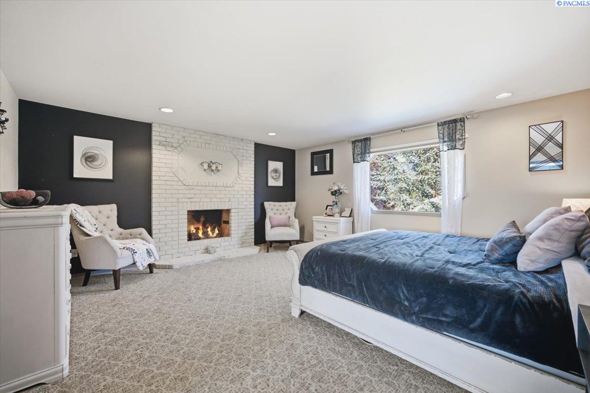 1401 Road 79