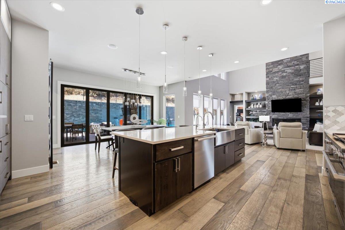 1150 Halter Ct