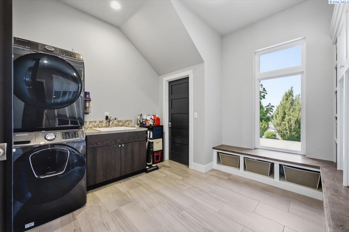 1150 Halter Ct