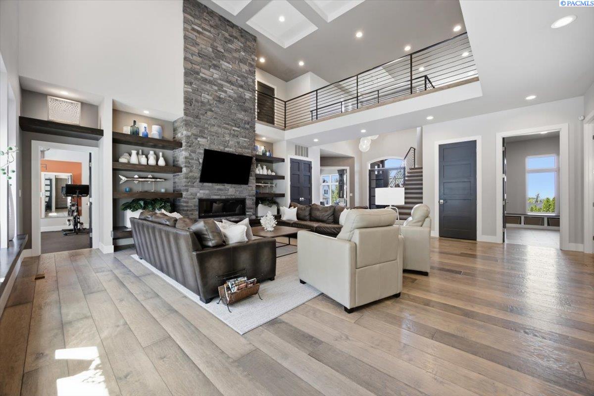1150 Halter Ct