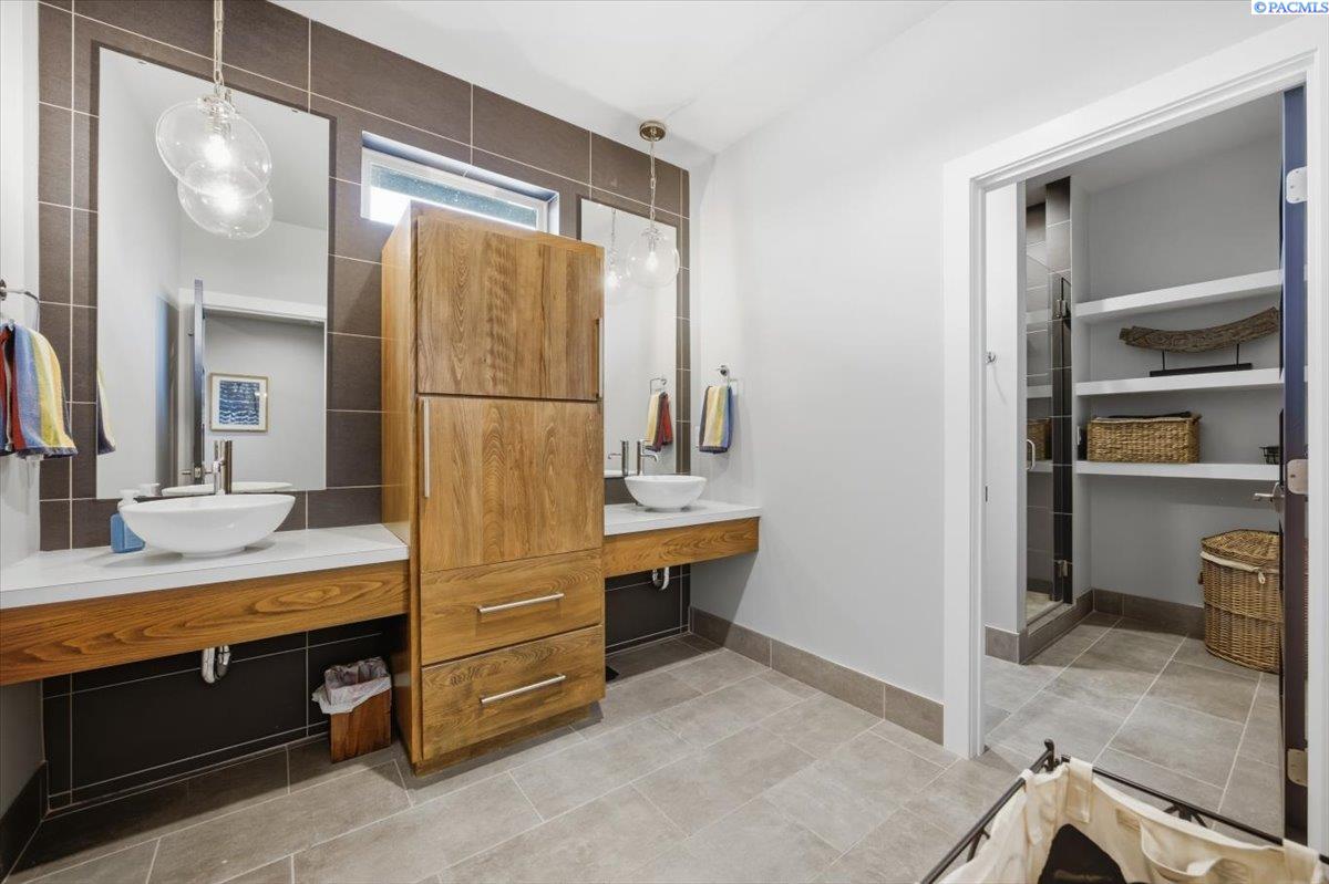 1150 Halter Ct