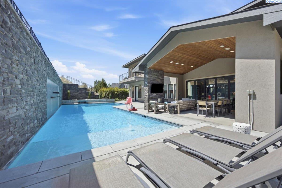 1150 Halter Ct