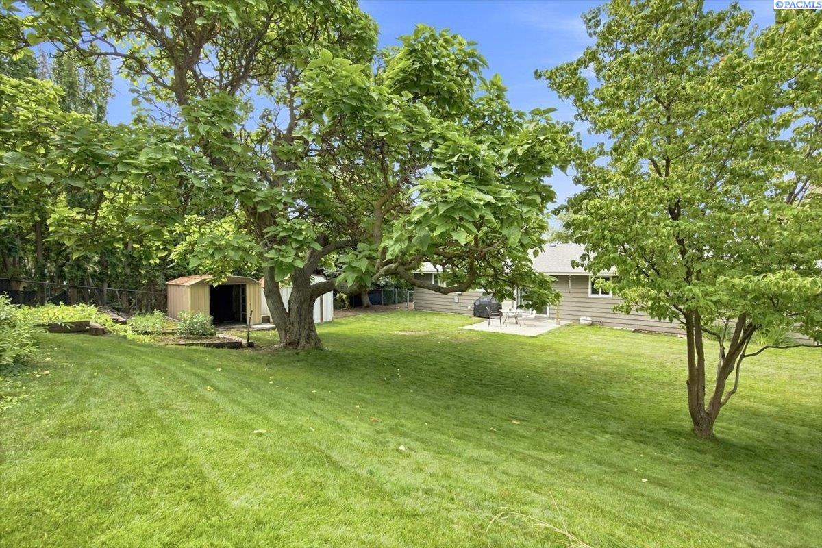 2146 Newcomer Ave